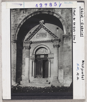 Vorschaubild St. Gabriel bei Tarascon: Westportal 